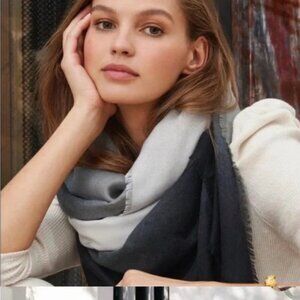 NWT Carly Oversized Ombre Scarf